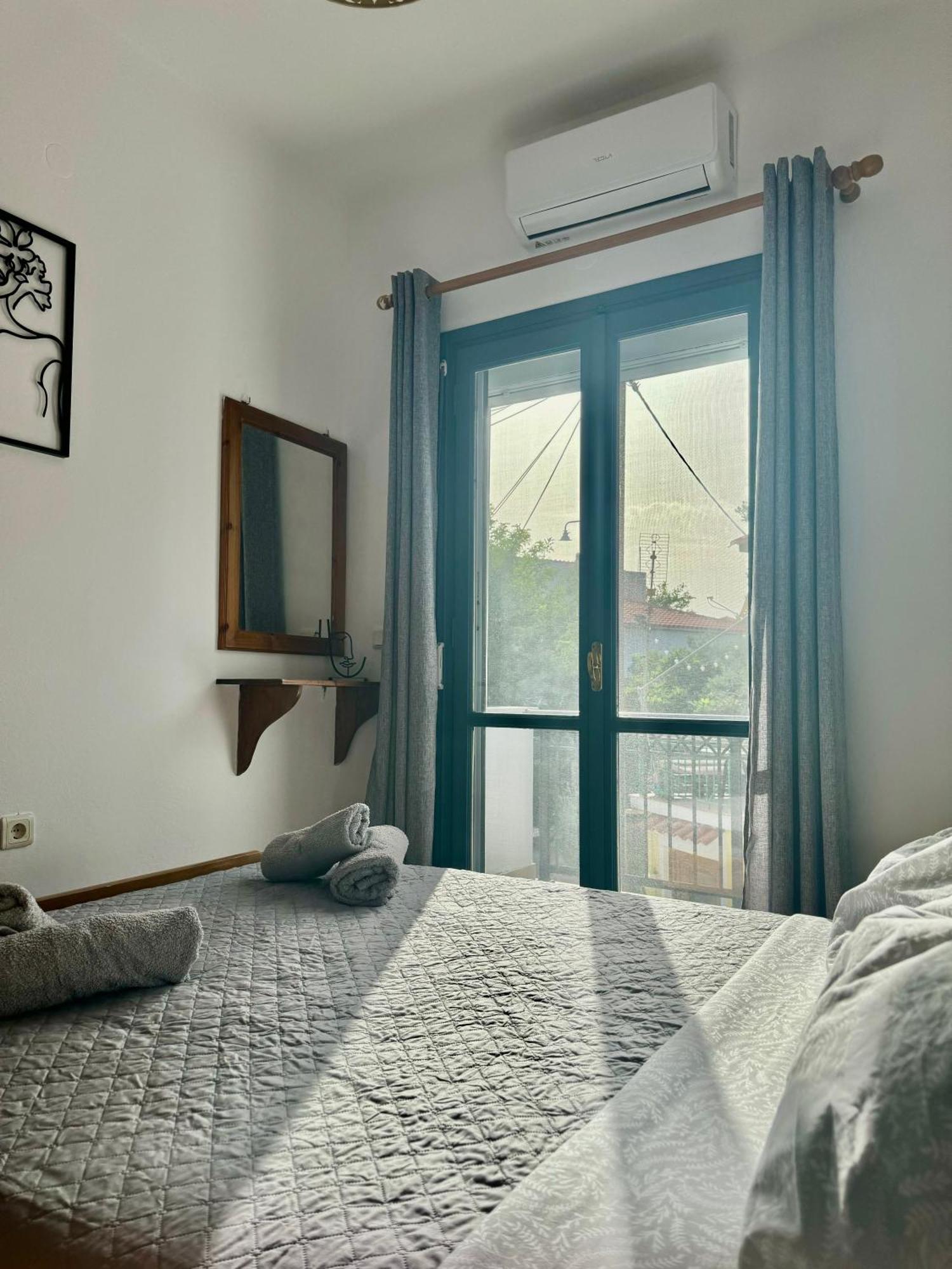 Melinda'S Cozy Apartments Plomari Екстер'єр фото