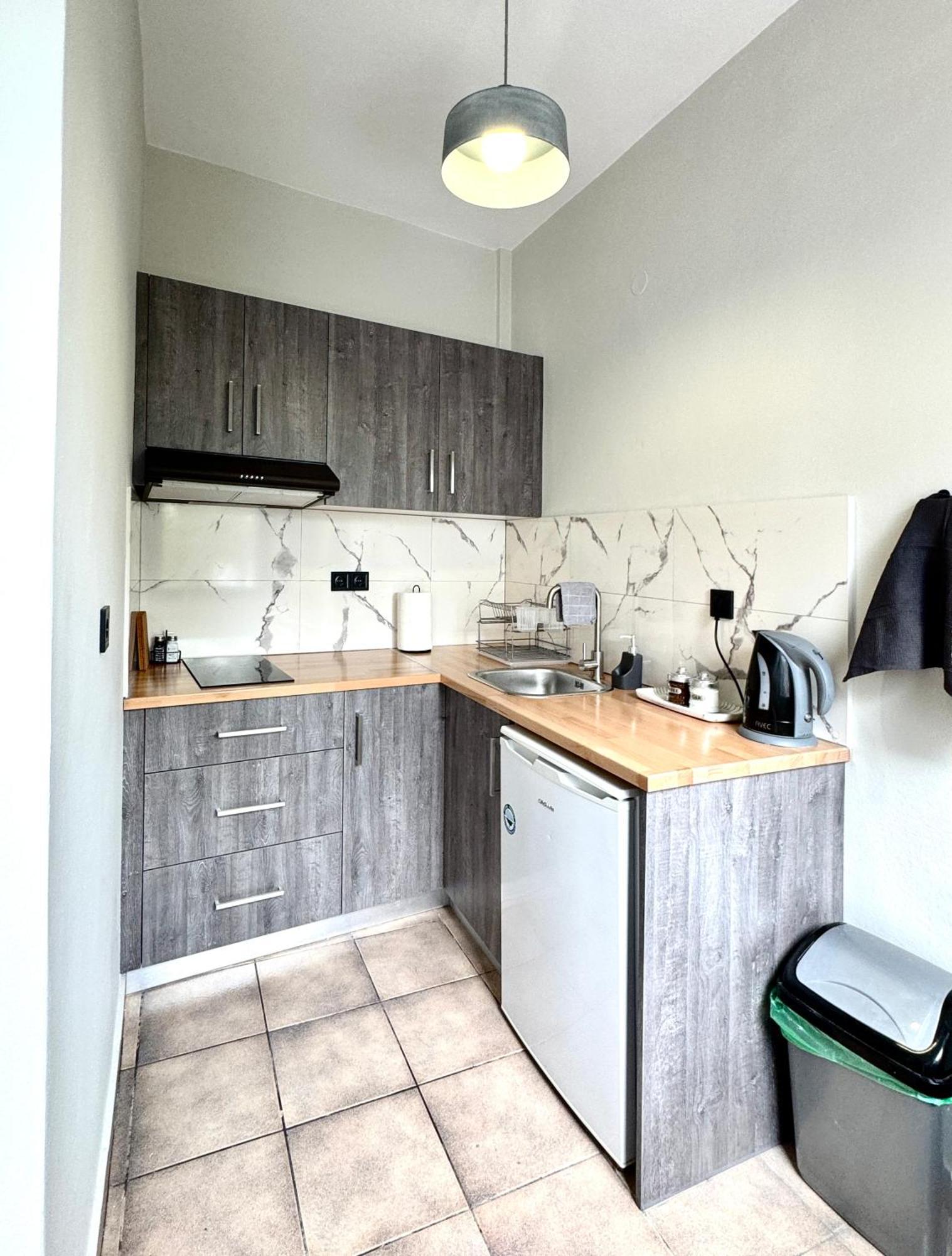 Melinda'S Cozy Apartments Plomari Екстер'єр фото